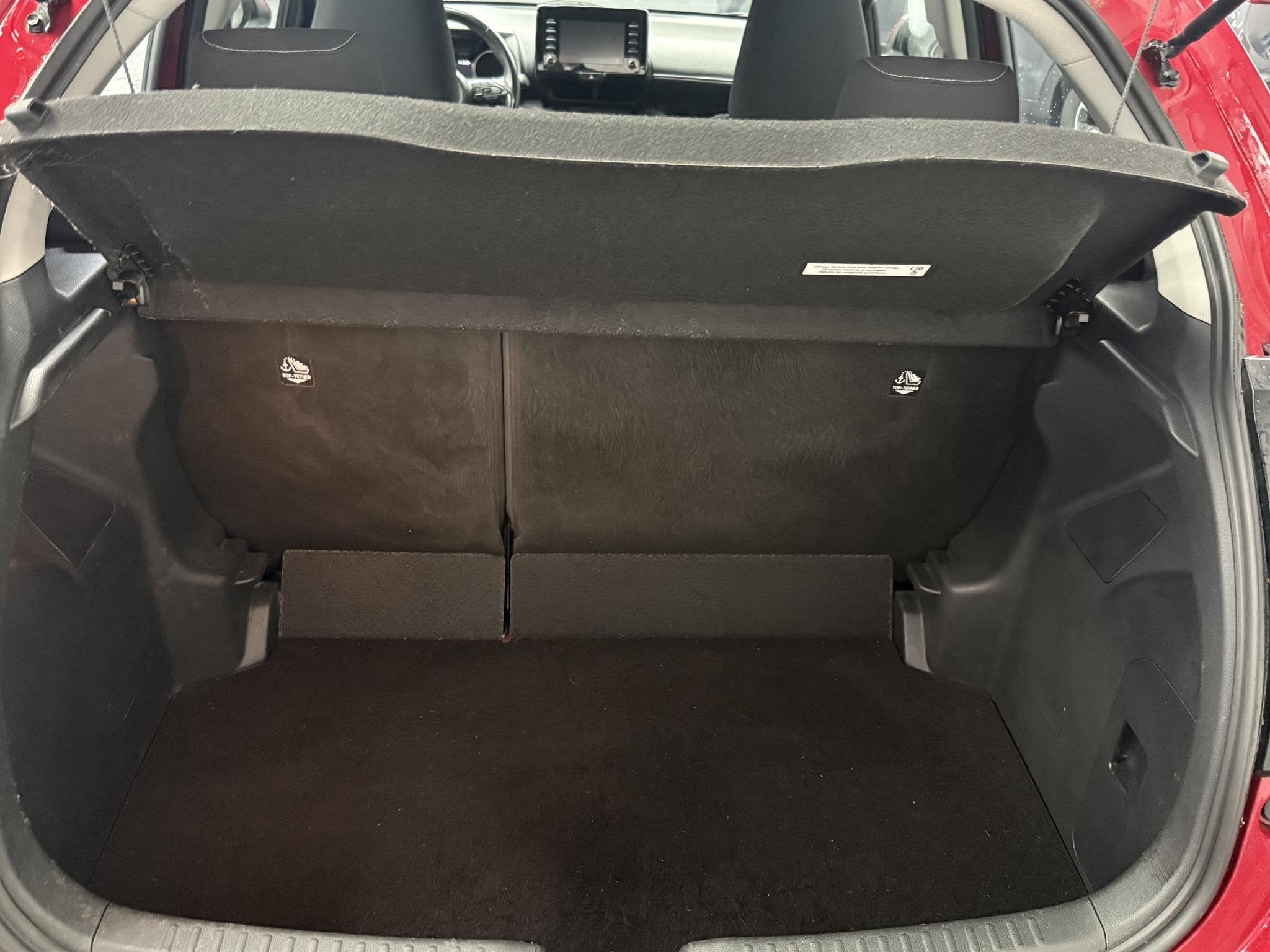 Toyota Yaris 1.5 Hybrid Dynamic 1e eigenaar, garantie tot 20, Auto's, Gebruikt, Euro 6, 49 €/maand, Bedrijf
