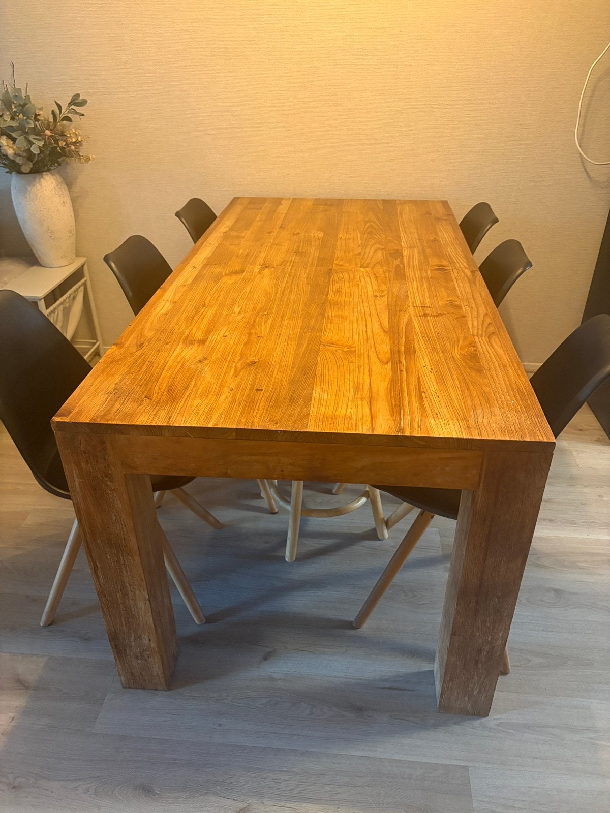 Uitshuifbare eettafel teakhout !!! Met of zonder stoelen !