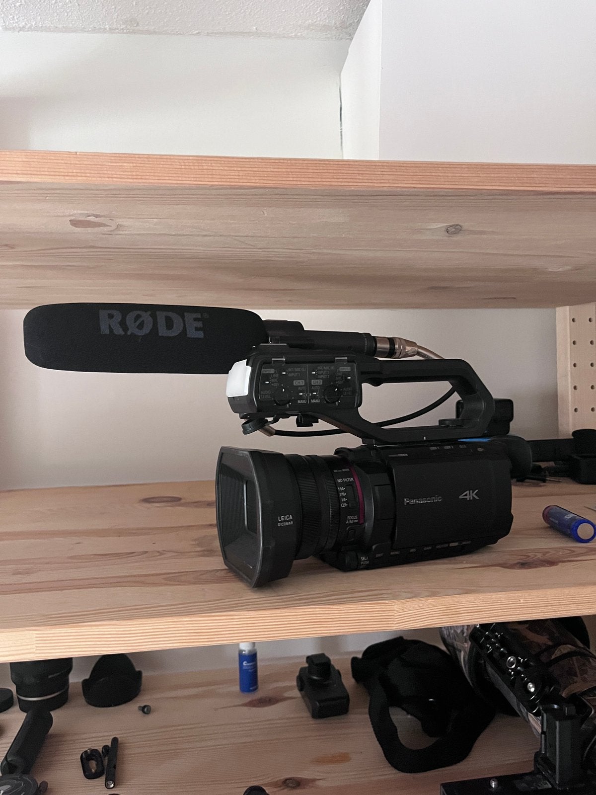 Panasonic 4K HXC1500 Camcorder met Røde Microfoon, Panasonic, 20x of meer, Ophalen of Verzenden, Zo goed als nieuw