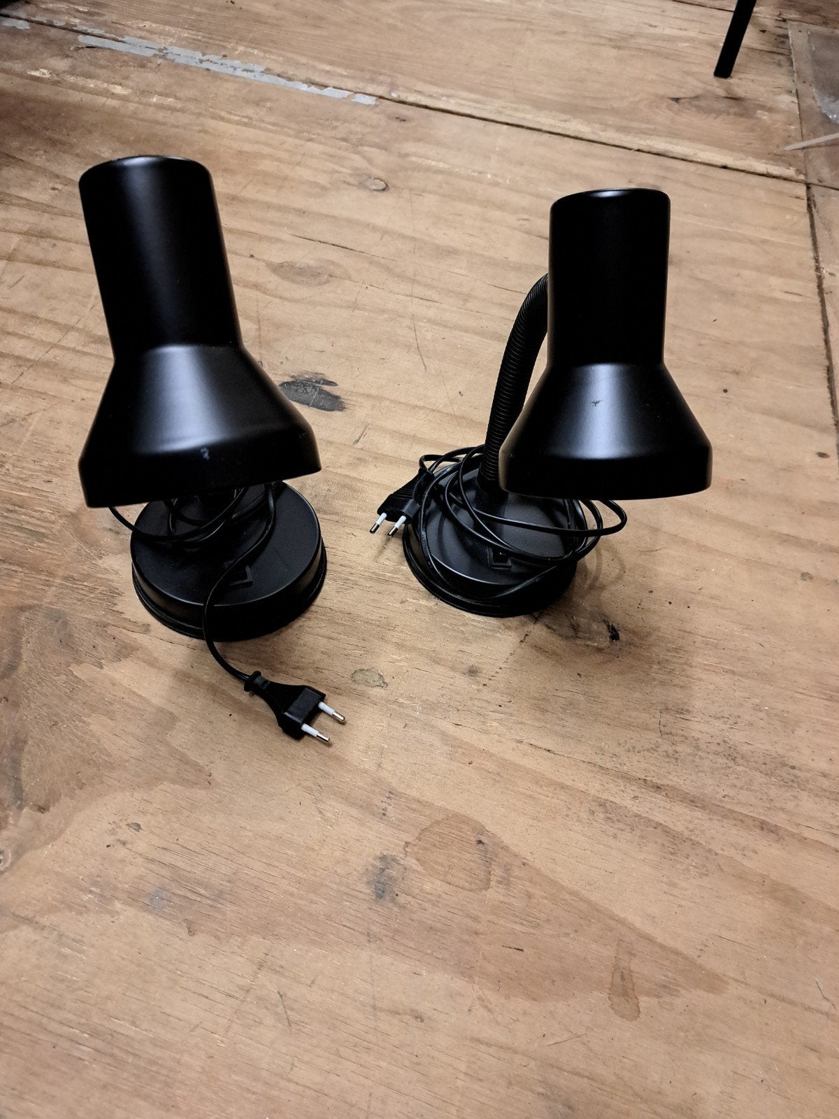 Zwarte bureaulamp met E27 fitting - Set van 2, Bureaulamp, Gebruikt, Zwart, Modern