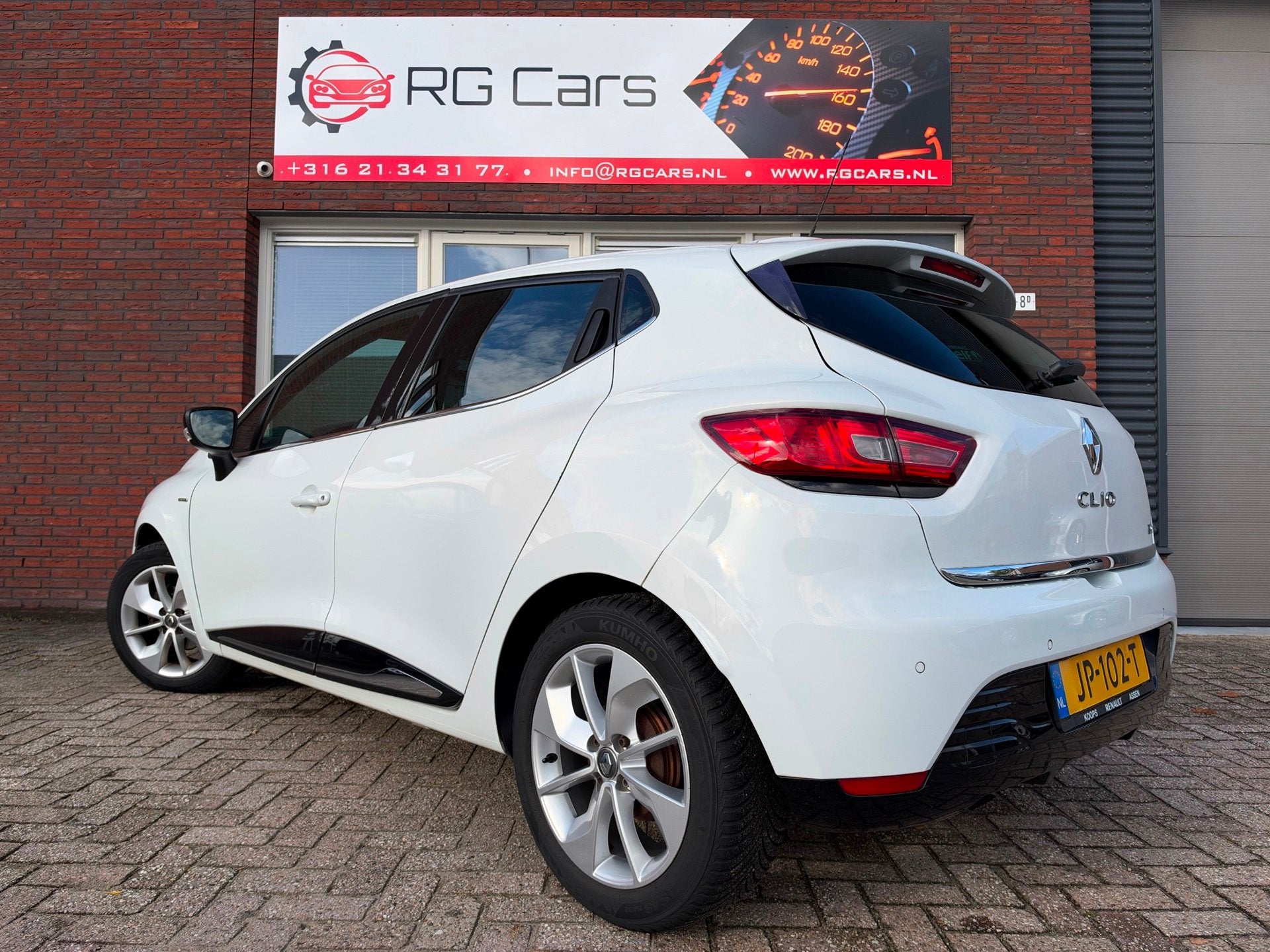 Renault Clio 0.9 TCe Limited / Navi / DAB / PDC / NAP / Bass, Voorwielaandrijving, 898 cc, Stof, Met garantie (alle)