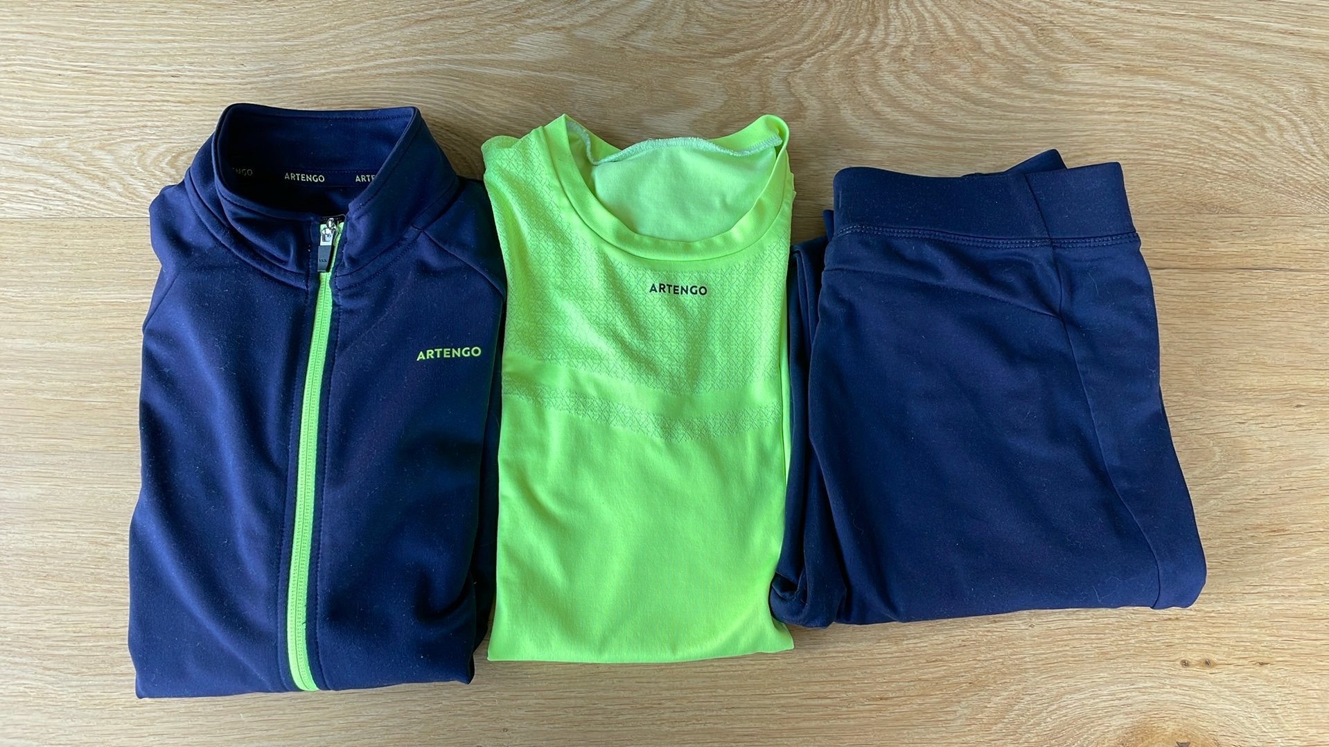 Sportpak tennis trainingspak 3 delig Decathlon maat 158, Ophalen of Verzenden, Zo goed als nieuw, Jongen of Meisje