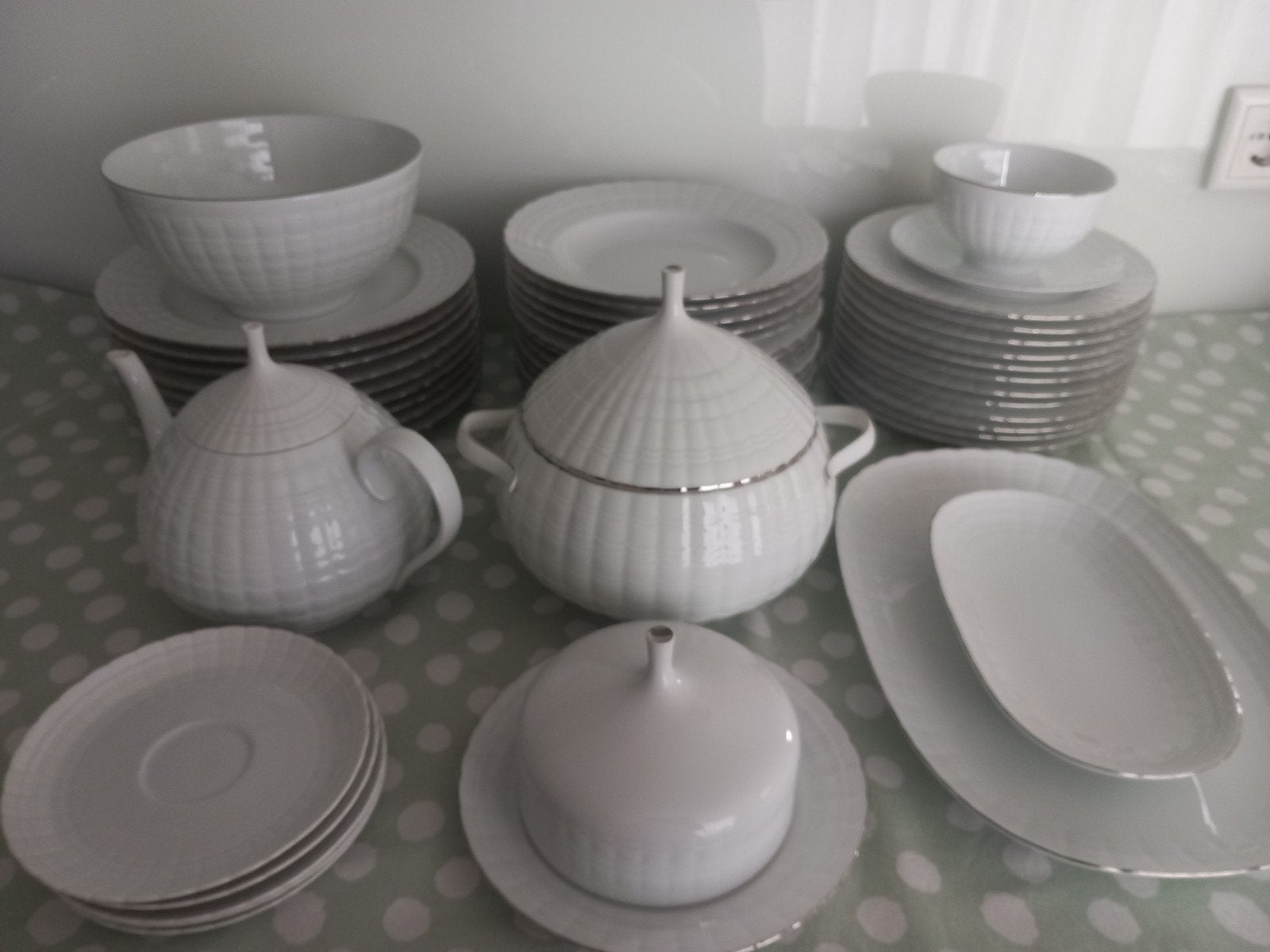 Hutschenreuther Servies - Wit met Zilveren Rand, Ophalen, Overige merken, Klassiek, Zo goed als nieuw