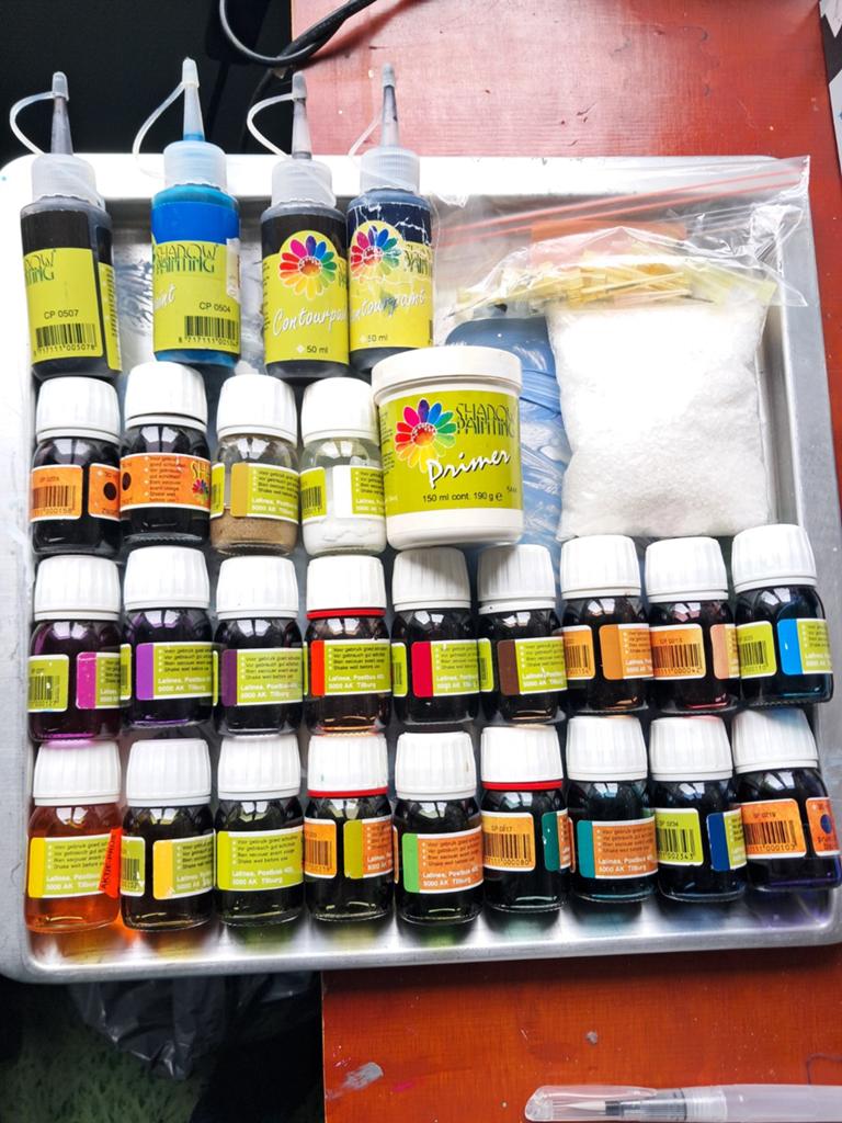 Grote set Shadowpaint verf en benodigdheden, Hobby en Vrije tijd, Schilderen, Zo goed als nieuw, Overige typen, Ophalen of Verzenden