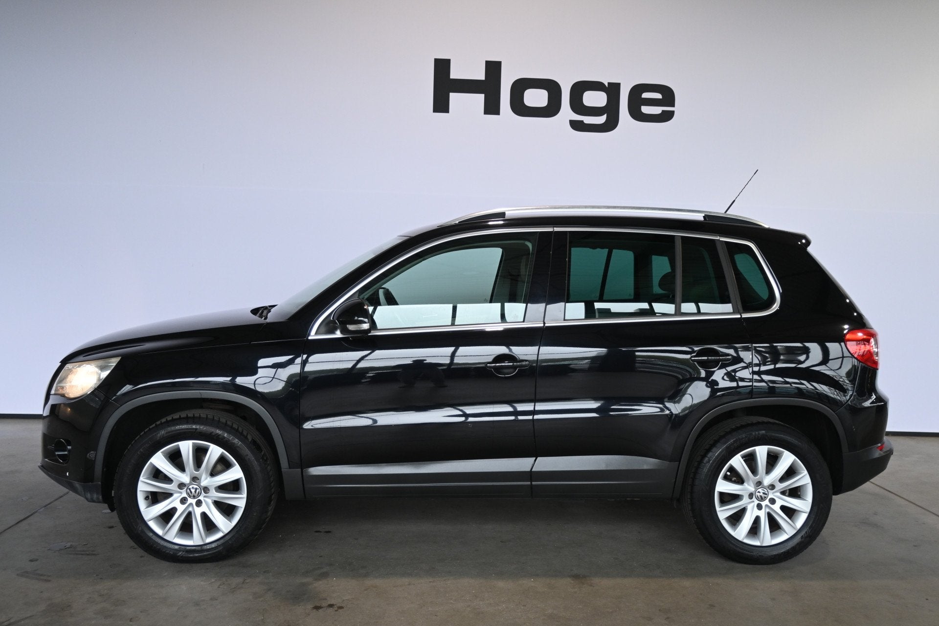 Volkswagen Tiguan 2.0 TDI Automaat DSG Sport&Style 4Motion C, Auto's, Gebruikt, 4 cilinders, Zwart, Bedrijf
