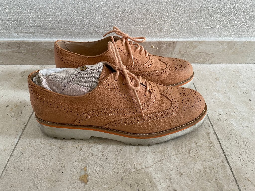 HOGAN: z.g.a.n. broques maat 37,5 - 38, Kleding | Dames, Schoenen, Bruin, Verzenden, Overige typen, Hogan