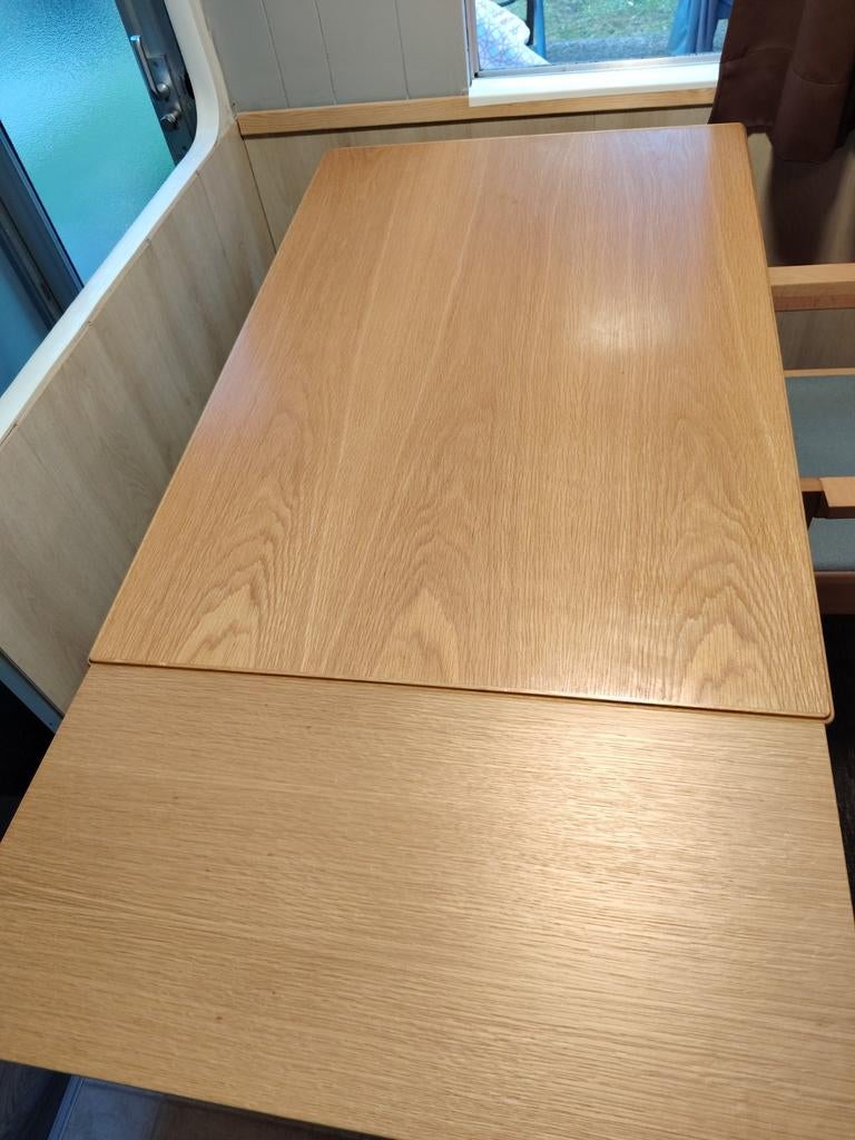 Uitklapbare tafel en 4 stoelen, Ophalen