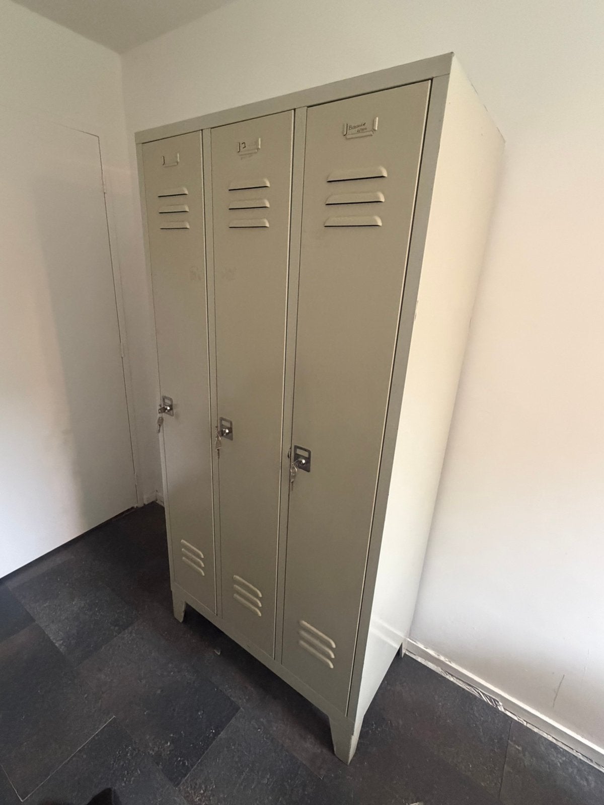 Locker kast, Ophalen of Verzenden, Zo goed als nieuw