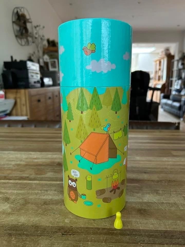 Hema Kinderpuzzel in Koker - Camping / Bos - 100 Stukjes, Ophalen of Verzenden, Meer dan 50 stukjes, Zo goed als nieuw, 4 tot 6 jaar