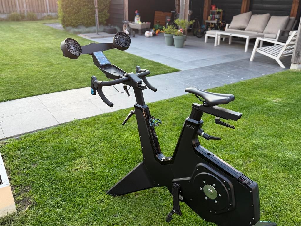 Tacx Neo Bike Smart Trainer - Nieuwstaat, Sport en Fitness, Wielrennen, Ophalen, Zo goed als nieuw