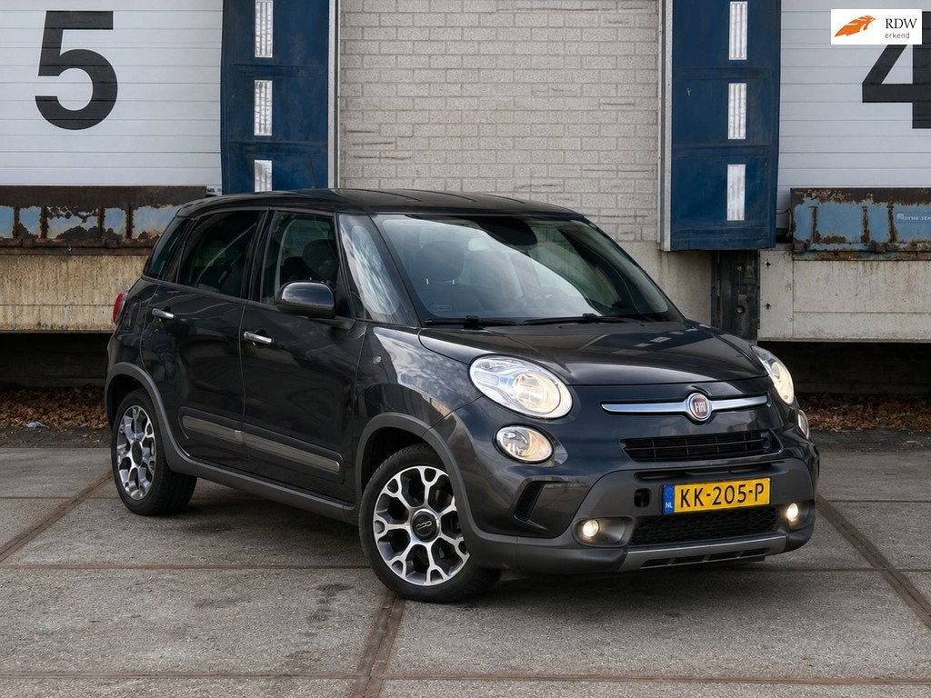 Fiat 500 L 0.9 TwinAir Trekking (LEER-Cruis+NAVI+CLIMA+GARAN, Auto's, Fiat, Voorwielaandrijving, Gebruikt, Leder en Stof, Bedrijf