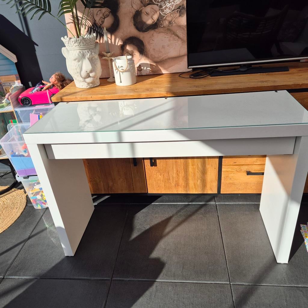 IKEA Bureau met glazen blad - Wit, Huis en Inrichting, Bureaus, Ophalen