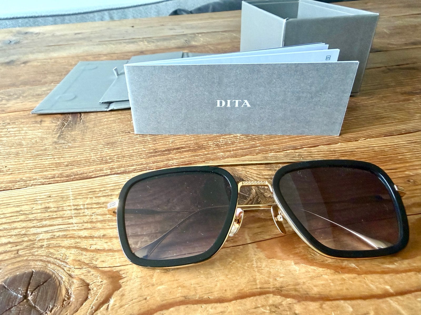 Dita Zonnebril Z.G.A.N. met originele doos en verpakking, Overige merken, Zonnebril, Zwart, Ophalen of Verzenden