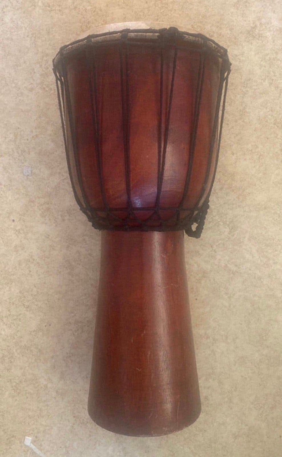 Authentieke houten Djembé percussie trommel, Ophalen of Verzenden, Zo goed als nieuw, Trommel