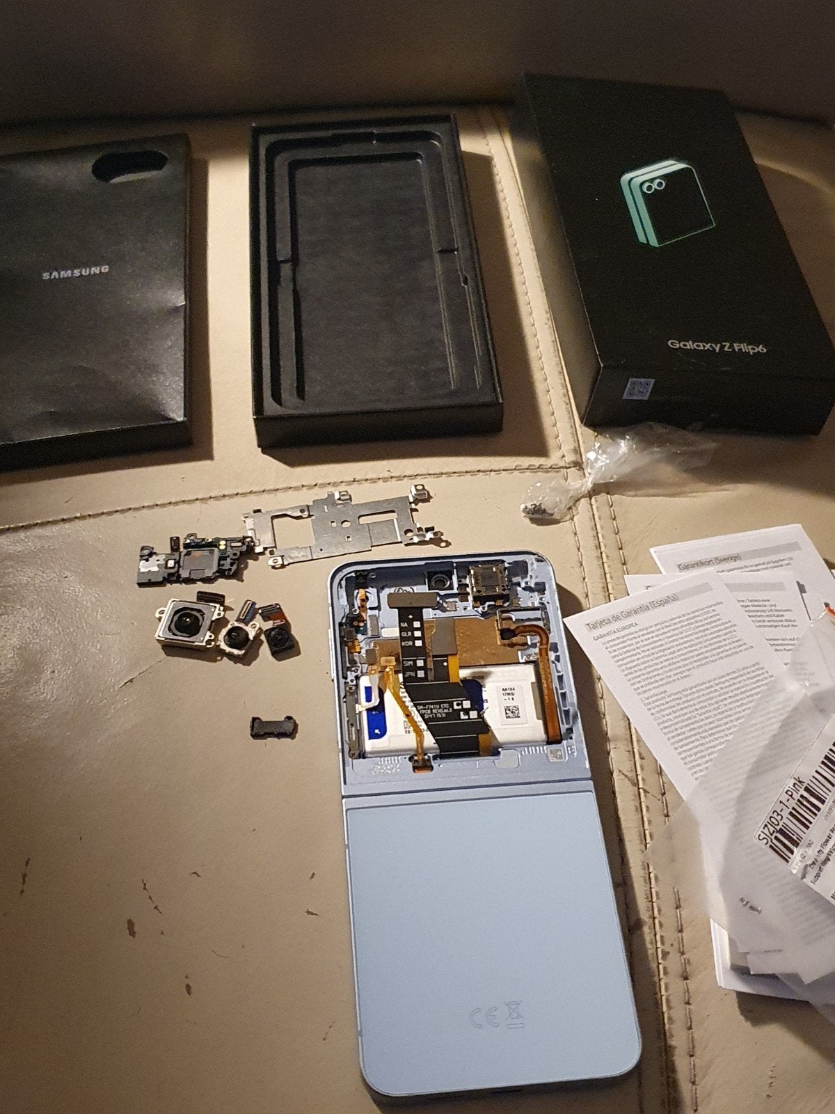 Samsung Galaxy Flip 6 (ONDERDELEN), Telecommunicatie, Ophalen, Overige kleuren, Zonder simlock, Niet werkend