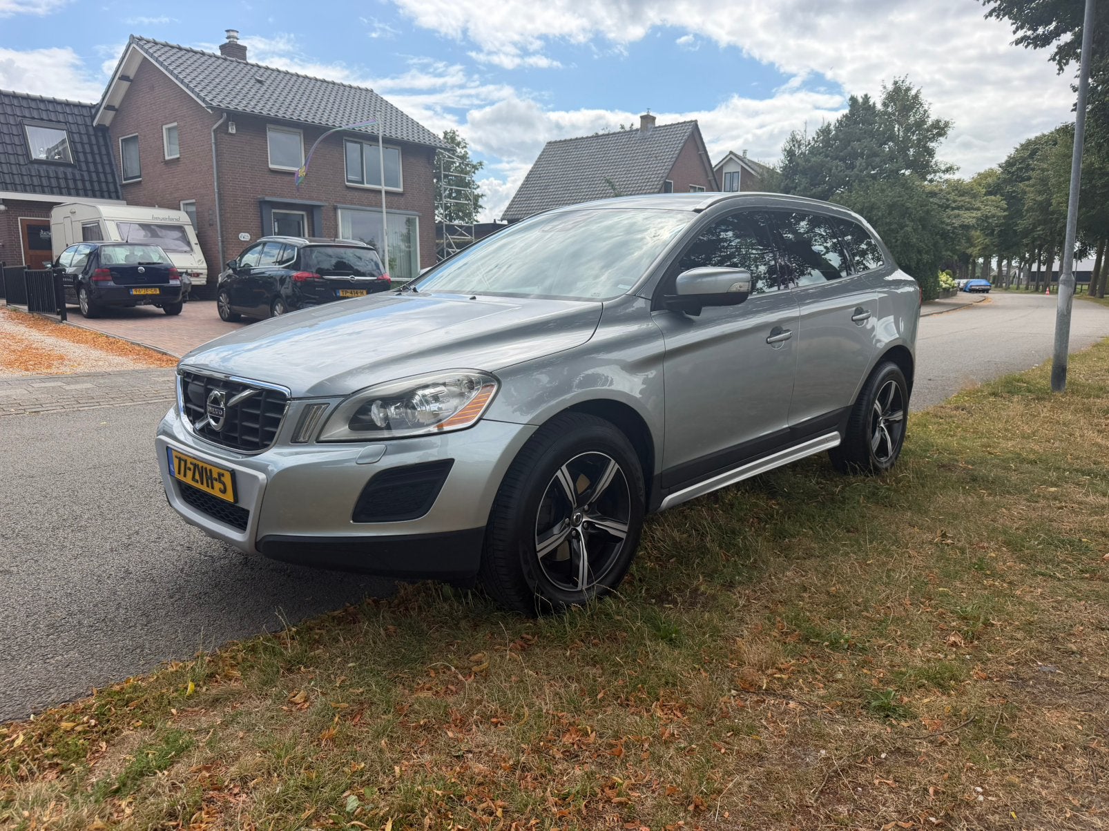 Volvo XC60 T5 Automaat Powershift 2013 Grijs Lees tekst!!, 1800 kg, Zwart, 4 cilinders, 1598 kg