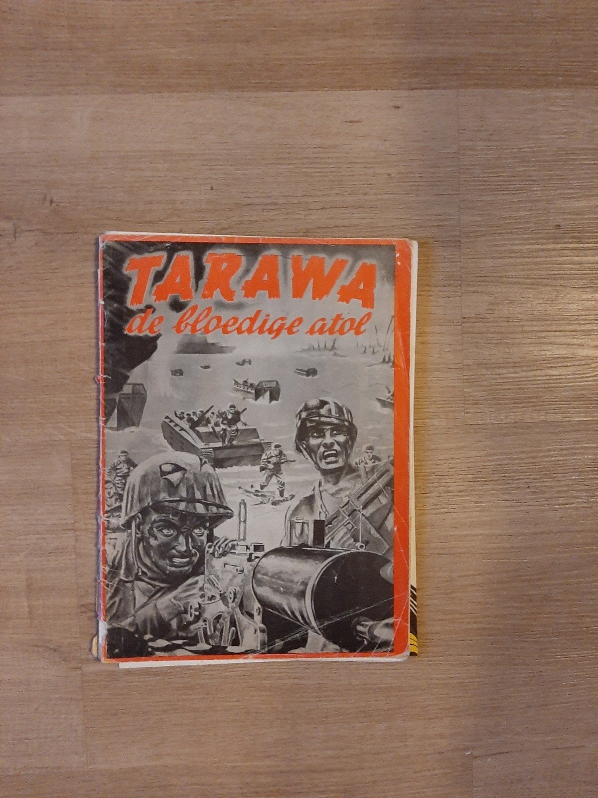 Tarawa: De Bloedige Atol - Oorlogsstripboek WOII, Marine, Ophalen of Verzenden, Gelezen, Tweede Wereldoorlog