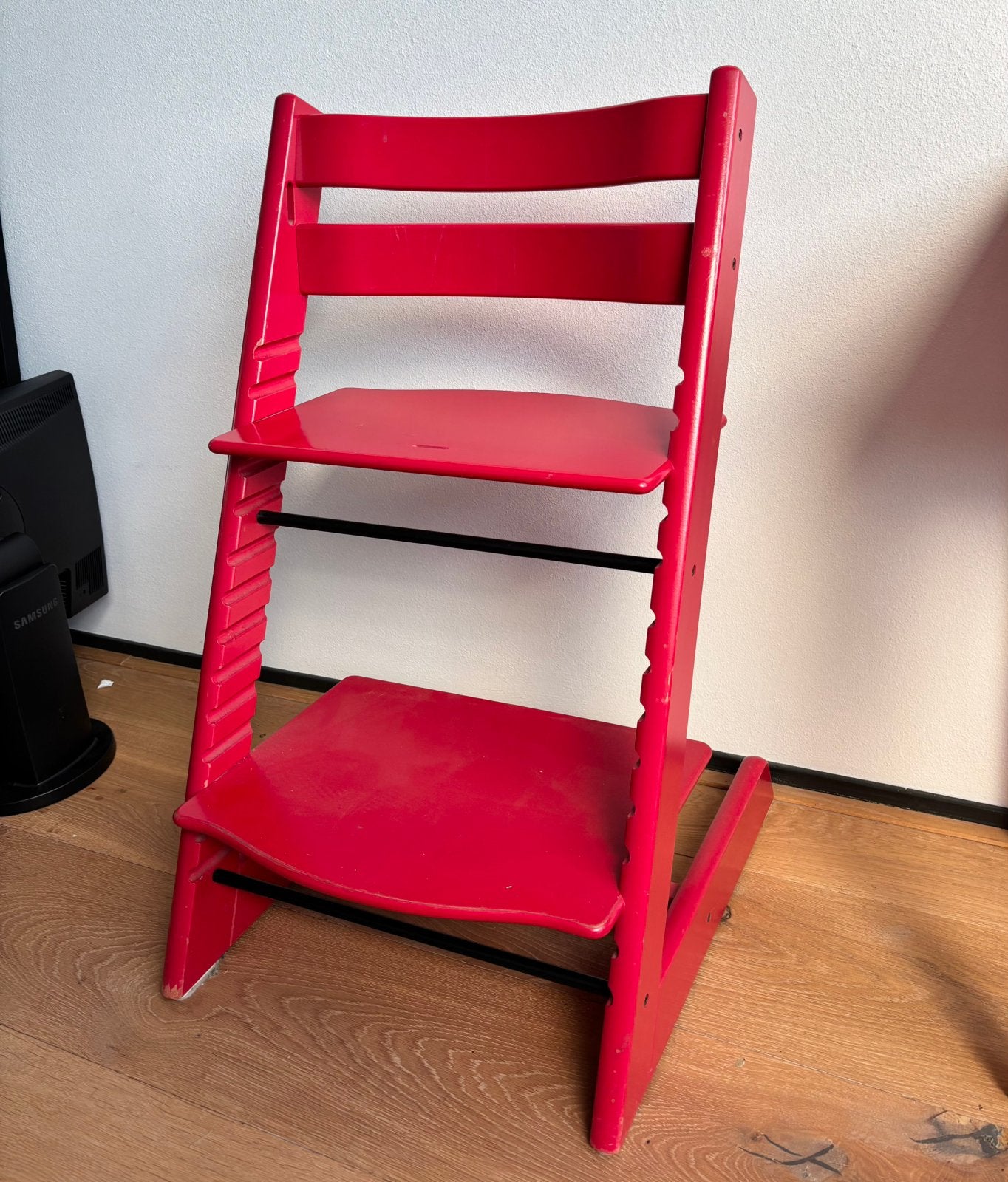 originele rode Stokke Tripp Trapp meegroeistoel, Kinderen en Baby's, Kinderstoelen, Ophalen, Zo goed als nieuw, Meegroeistoel