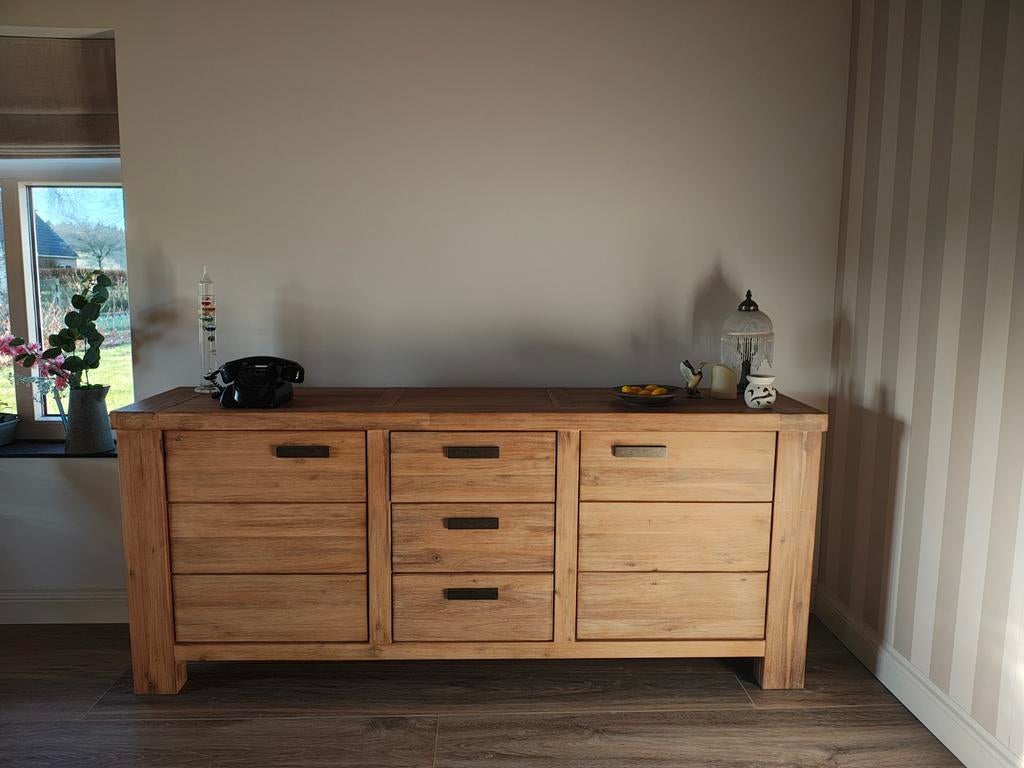 Dressoir robuust massief hout landelijk tijdloos, Huis en Inrichting, Kasten | Dressoirs, Gebruikt, 150 tot 200 cm, 25 tot 50 cm