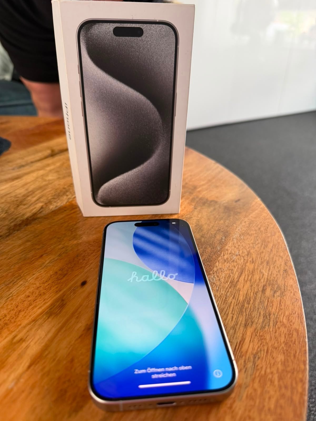 iPhone 15 Pro 256GB white titanium - Zo goed als nieuw, Telecommunicatie, Mobiele telefoons | Apple iPhone, IPhone 15 Pro Max