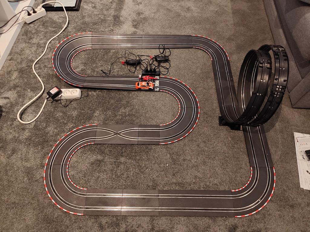 Carrera Go!!! Racebaan met 2 auto's, controllers en veel weg, Ophalen, Carrera, Elektrisch, Met looping