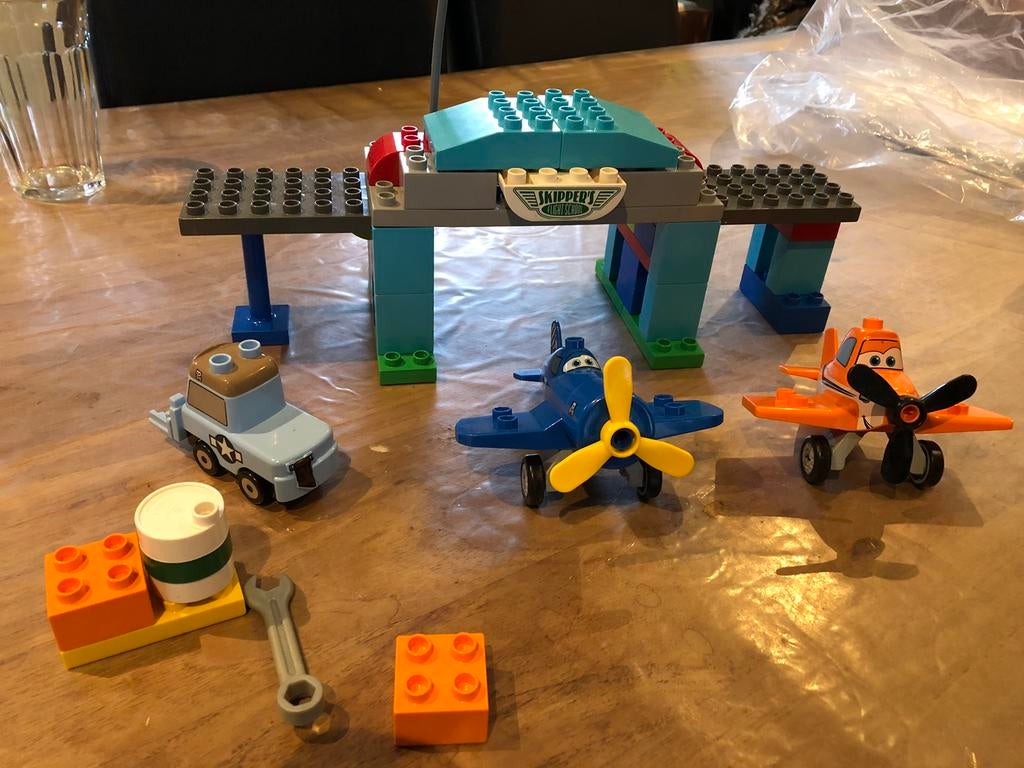 Duplo planes, Kinderen en Baby's, Speelgoed | Duplo en Lego, Ophalen of Verzenden, Zo goed als nieuw, Complete set, Duplo