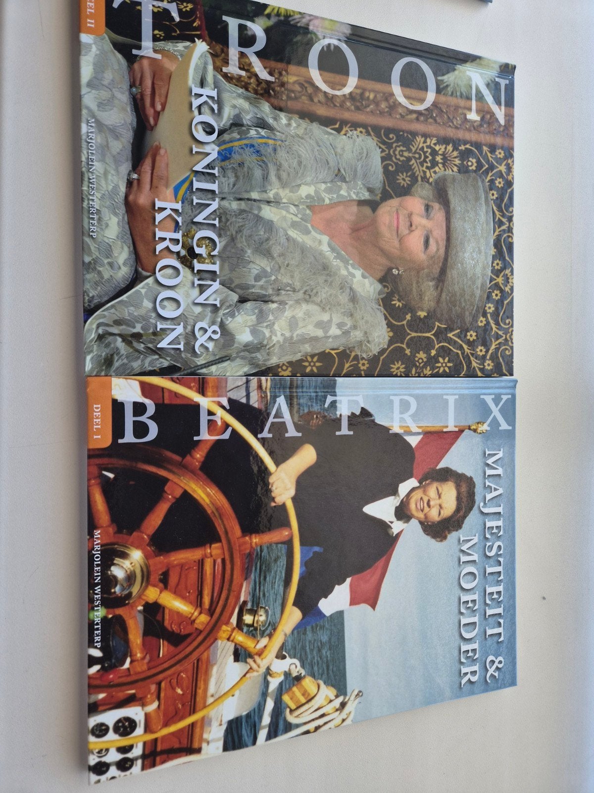 Boekenserie Oranje: Pracht & Praal, Koningskinderen, etc., Verzamelen, Ophalen of Verzenden, Zo goed als nieuw, Tijdschrift of Boek
