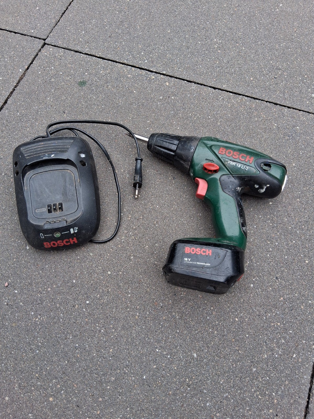 Bosch PSR 18 LI-2 Accuboormachine met lader, Ophalen of Verzenden