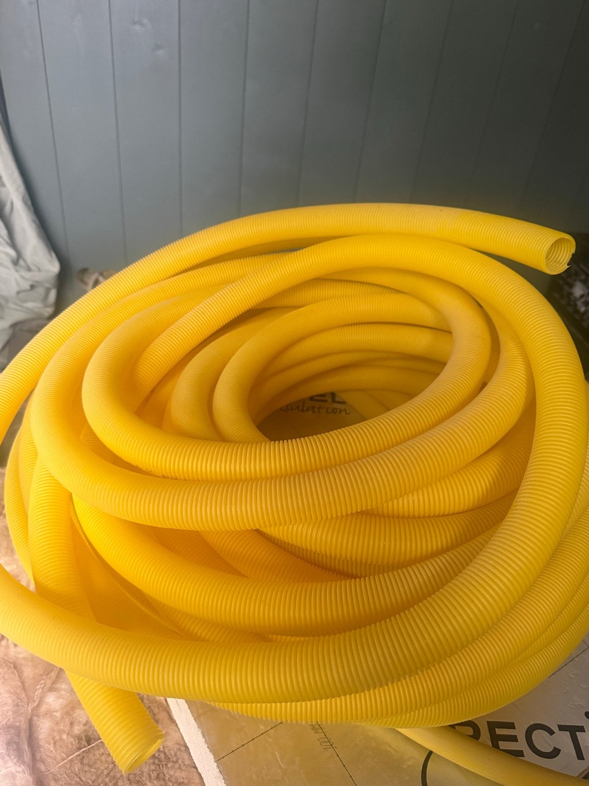 Mantelbuis Geel 32mm x inwendig 28mm - 25meter, Ophalen, Overige materialen, 6 meter of meer, Overige typen