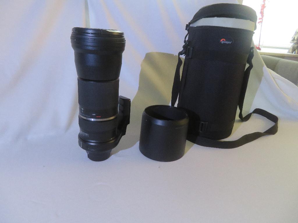 TAMRON SP 150-600mm f/5-6.3 VC USD, Ophalen, Zo goed als nieuw, Telelens, Zoom