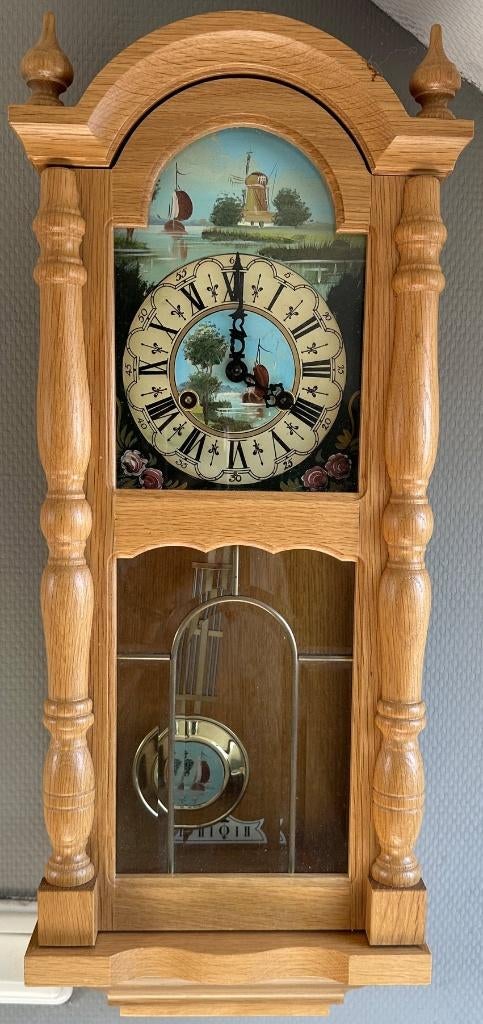 Friese regulateur - Fraaie wandklok met slinger, Ophalen of Verzenden
