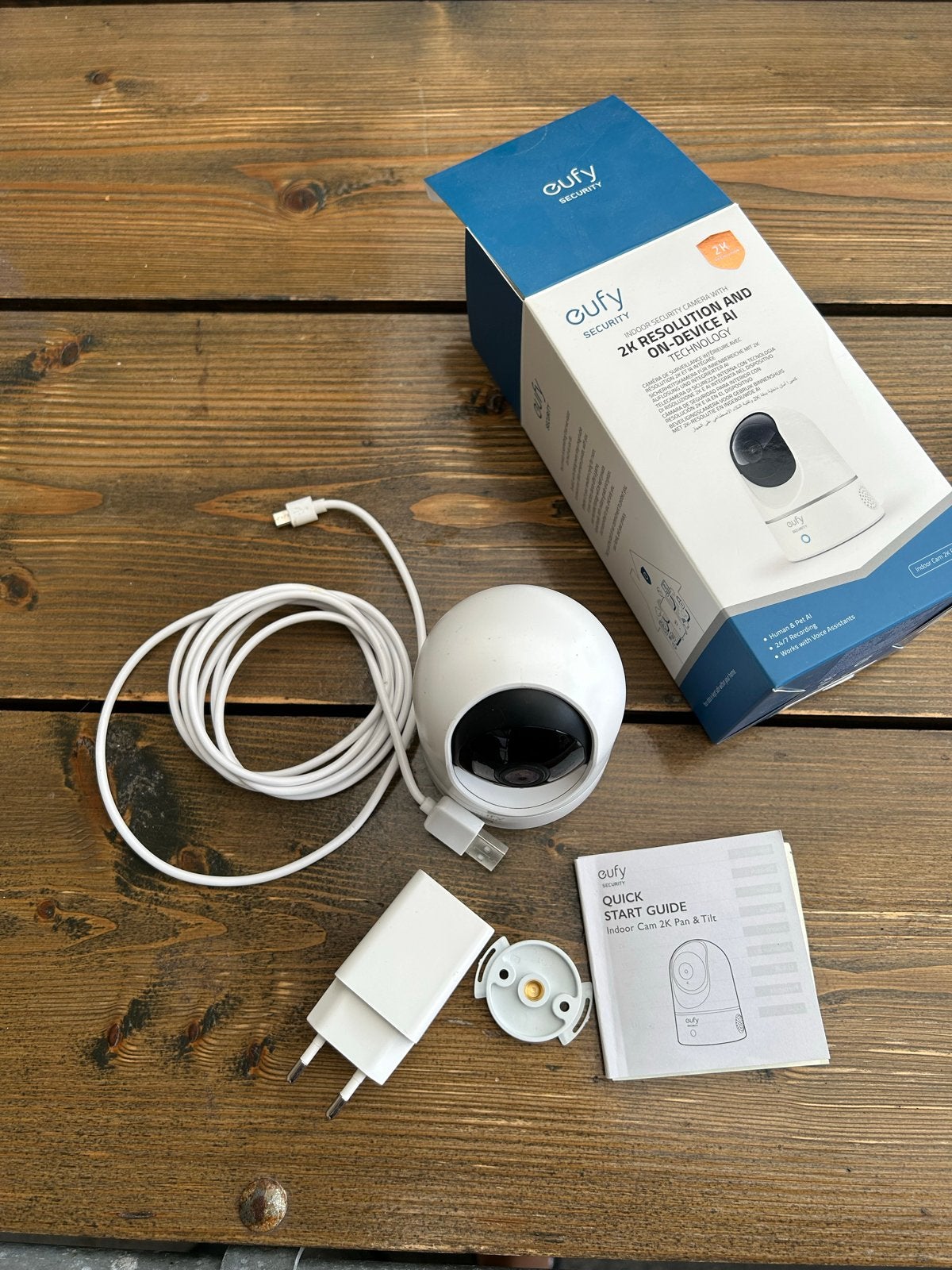 Eufy Indoor Cam 2K Pan & Tilt Beveiligingscamera, Audio, Tv en Foto, Ophalen of Verzenden, Zo goed als nieuw, Binnencamera