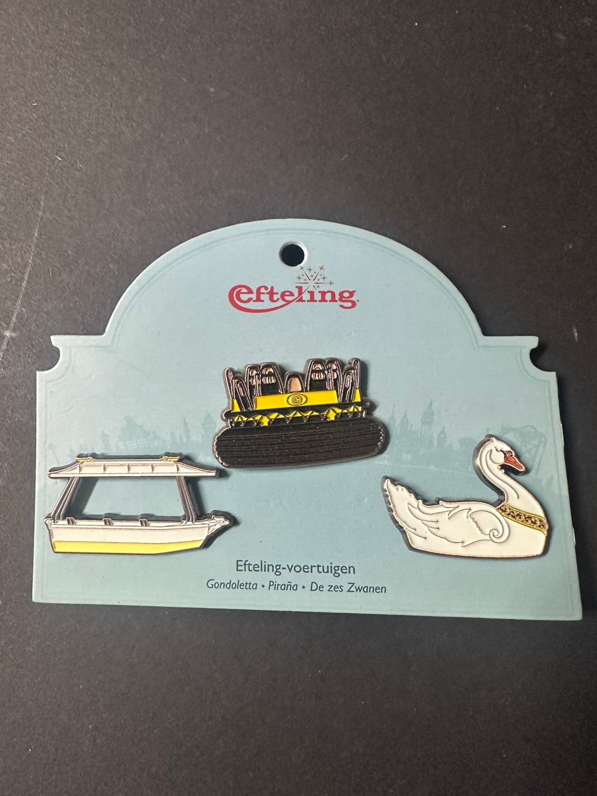 Efteling pins voertuigenset 2, Ophalen of Verzenden, Zo goed als nieuw, Button of Speldje