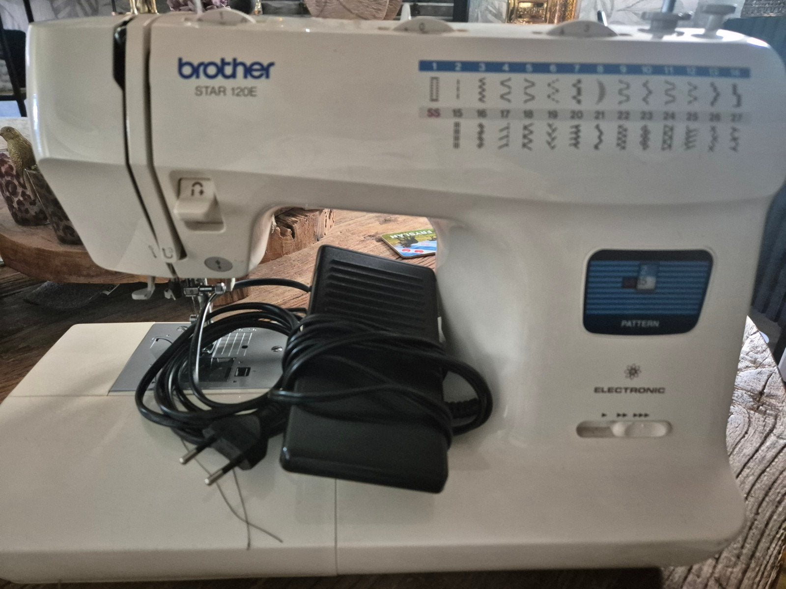 Brother STAR 120E Naaimachine, Hobby en Vrije tijd, Ophalen, Gebruikt, Naaimachine, Brother