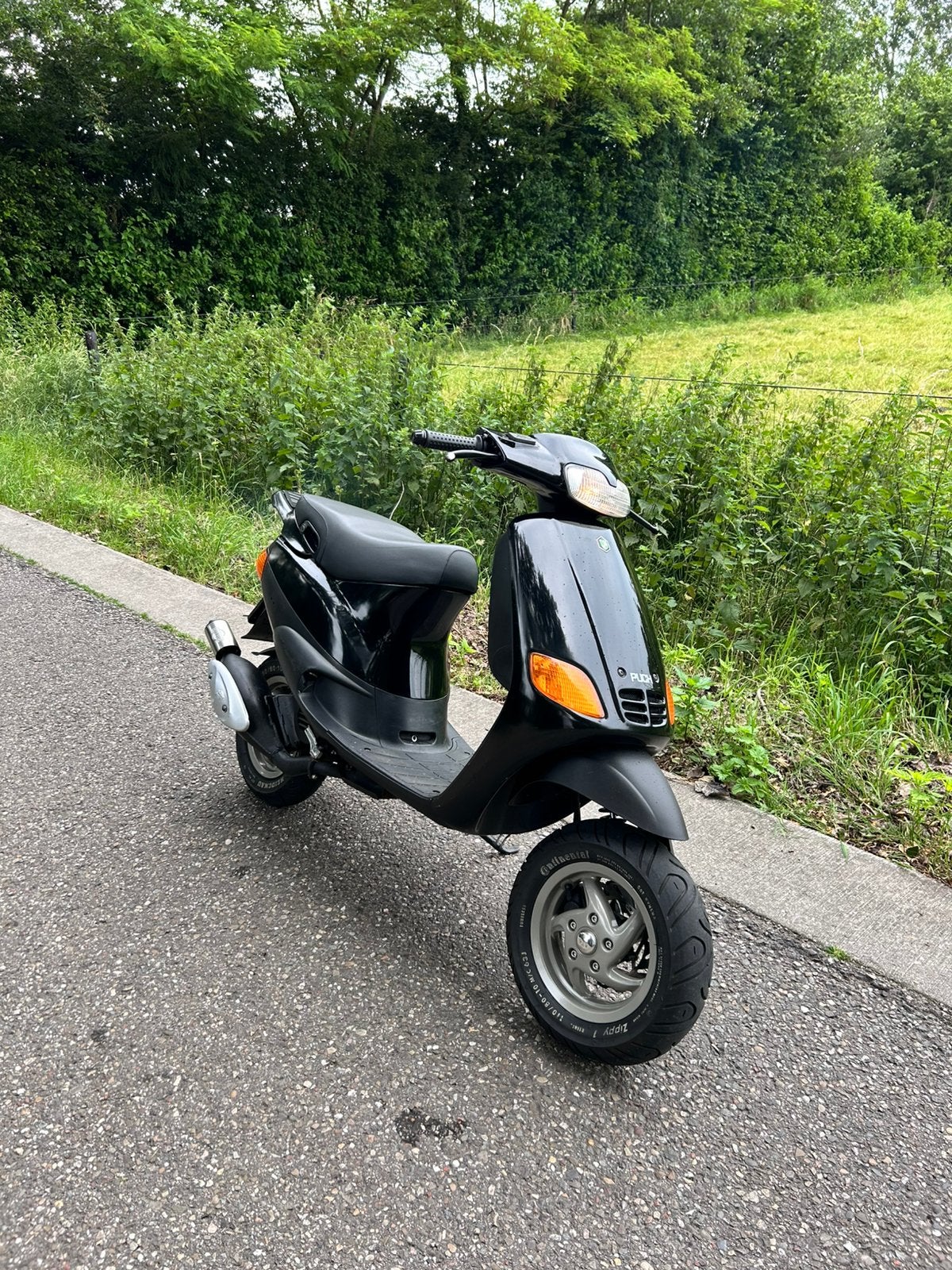 Piaggio Zip type 3(WAARDEPIJLING!), Fietsen en Brommers, Scooters | Piaggio, Ophalen, Zo goed als nieuw, Tweetakt, Zip