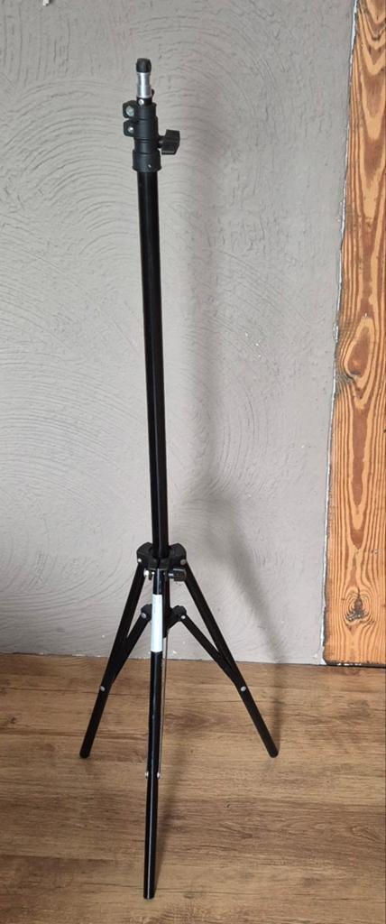 Statief, Audio, Tv en Foto, Fotografie | Statieven en Balhoofden, Ophalen, Minder dan 150 cm, Driepoot