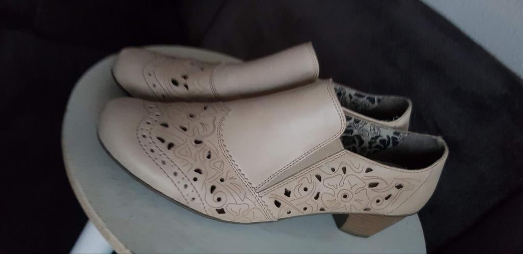 Rieker dames schoenen maat 41, Ophalen, Zo goed als nieuw, Beige, Sneakers of Gympen
