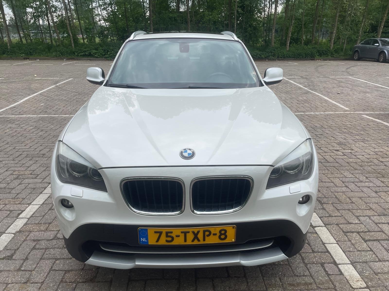 BMW X1 2.0 Sdrive 18I 2012 Wit, Auto's, BMW, X1, 1995 cc, Zwart, 4 cilinders