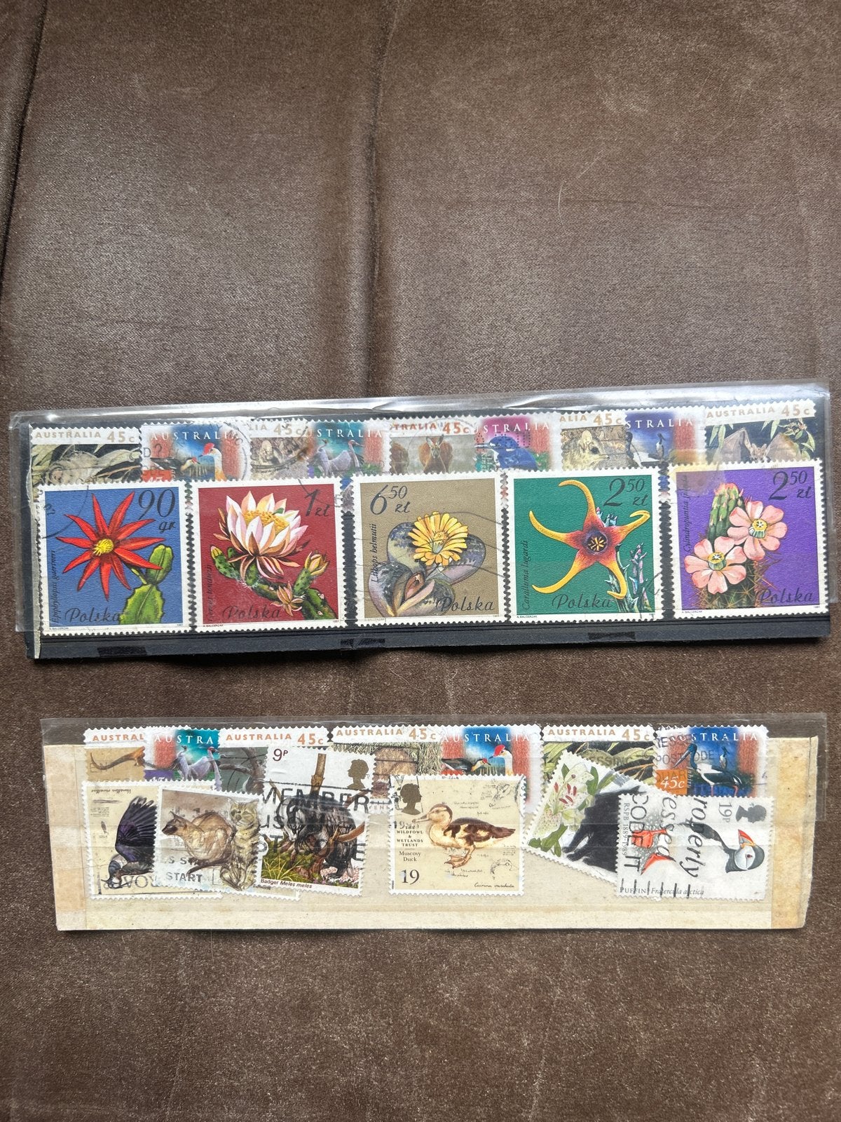 Postzegels: Polen (bloemen) en Australië (dieren), Postzegels en Munten, Postzegels | Nederland, Ophalen of Verzenden, Na 1940