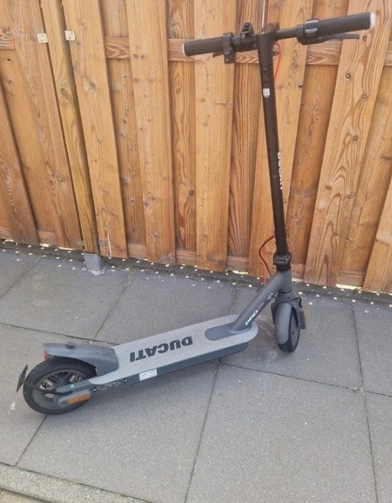 Elektrische step - Display defect, werkt verder perfect, Ophalen, Gebruikt, Elektrische step (E-scooter)