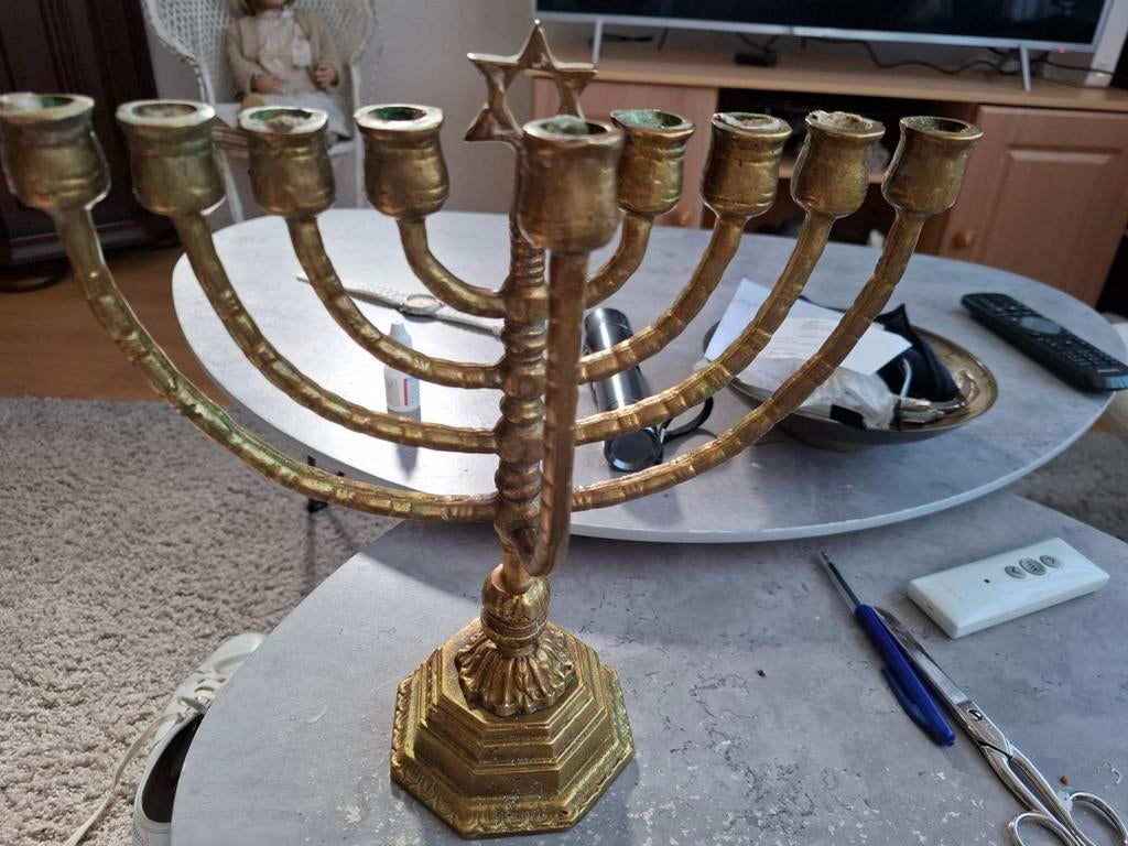 ZWARE CHANOEKE  JOODSE KOPEREN KANDELAAR 9 ARMS, Ophalen of Verzenden, Koper of Brons