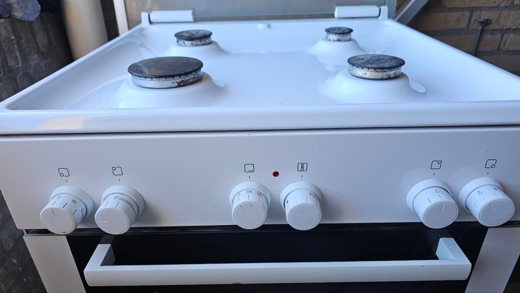 Vrijstaand Elektrisch Fornuis met Oven - Gebruikt, Witgoed en Apparatuur, Ophalen, Gebruikt, 60 cm of meer, 4 kookzones