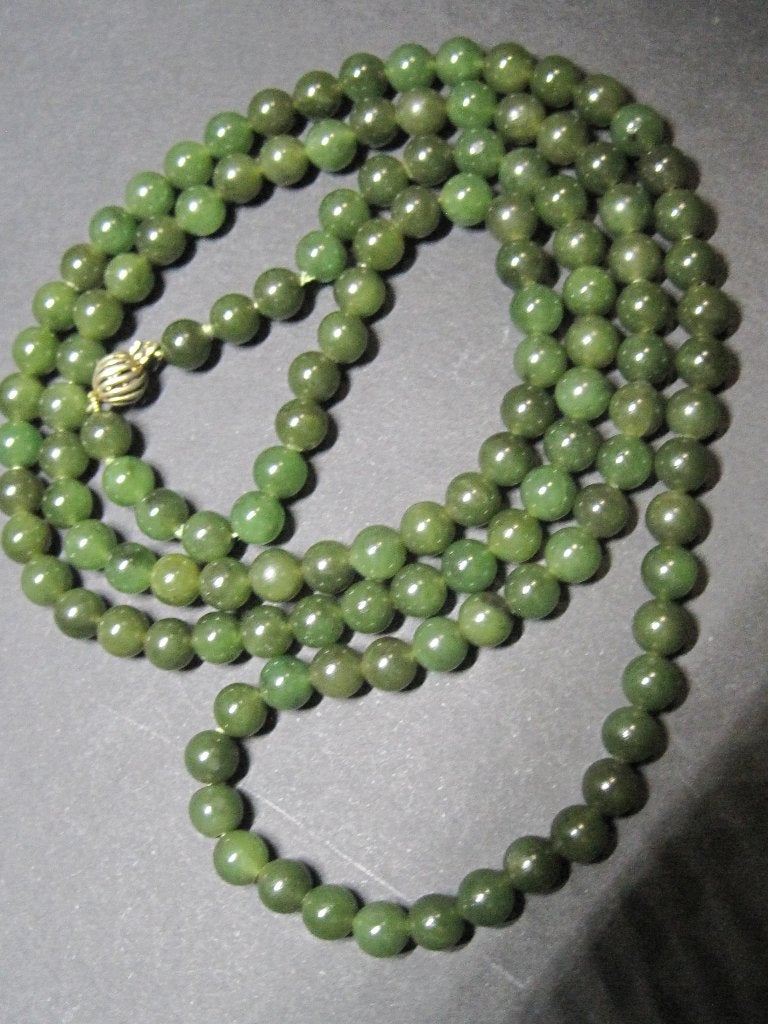 Vintage jade ketting collier zilveren slot goed kwaliteit, Sieraden, Tassen en Uiterlijk, Kettingen, Ophalen, Zo goed als nieuw