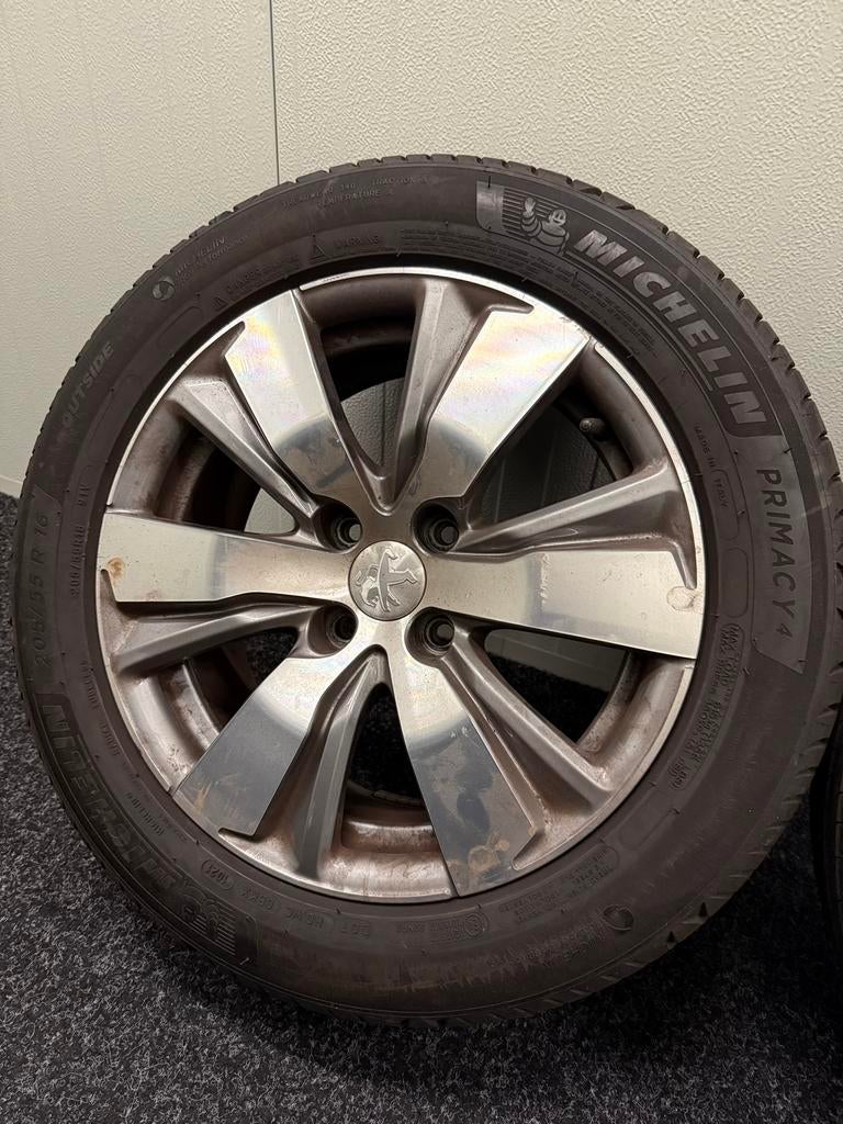 velgenset Peugeot 2008 zomerbanden, Auto-onderdelen, Banden en Velgen, Ophalen, Gebruikt, 16 inch, Banden en Velgen