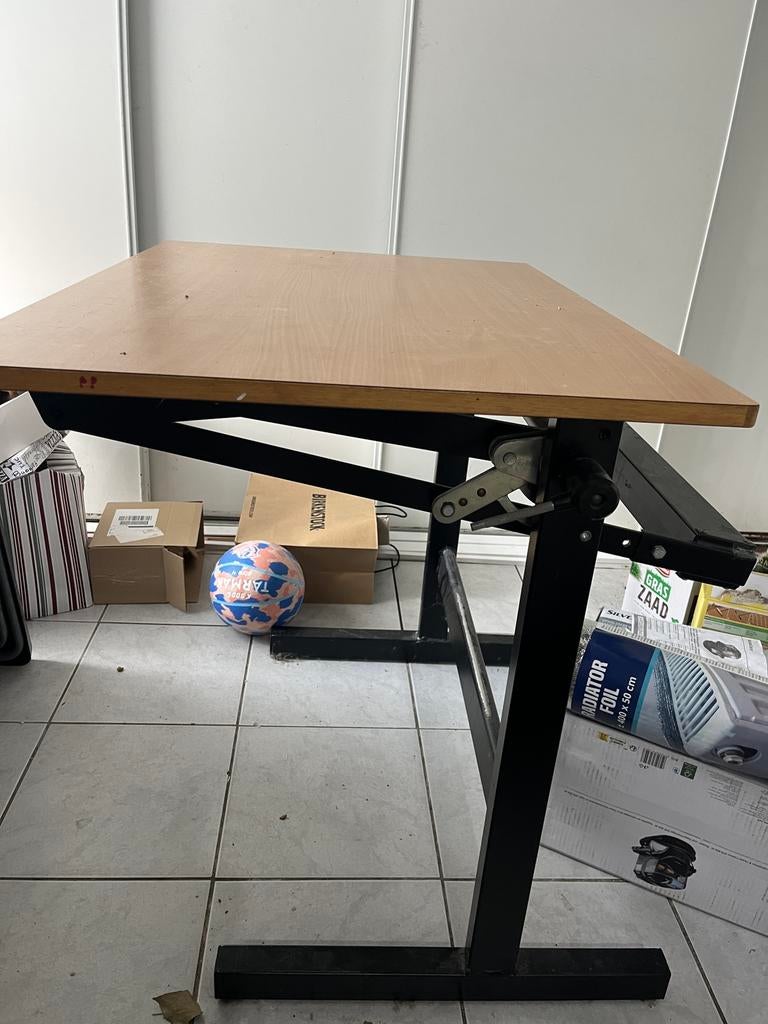 Verstelbare tekentafel (zware kwaliteit), Ophalen, Zo goed als nieuw
