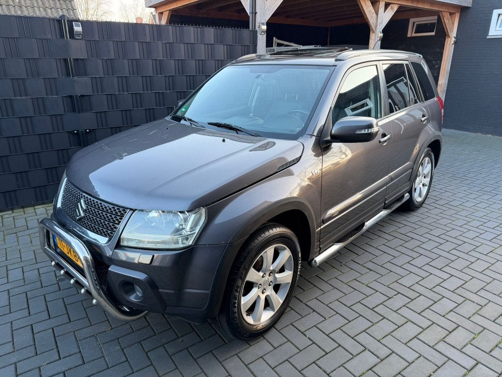 Suzuki Grand Vitara 3.2 V6| AUTOMAAT| 4X4| LEER| CLIMA| TREK, Automaat, Gebruikt, Zwart, 2000 kg