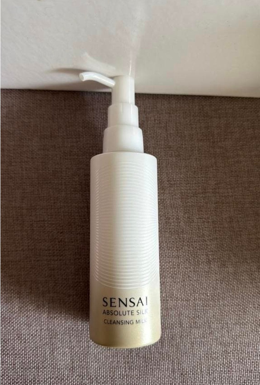 Sensai Absolute Silk cleansing reinigings melk milk 150 ml, Verzenden, Nieuw, Gehele gezicht, Reiniging