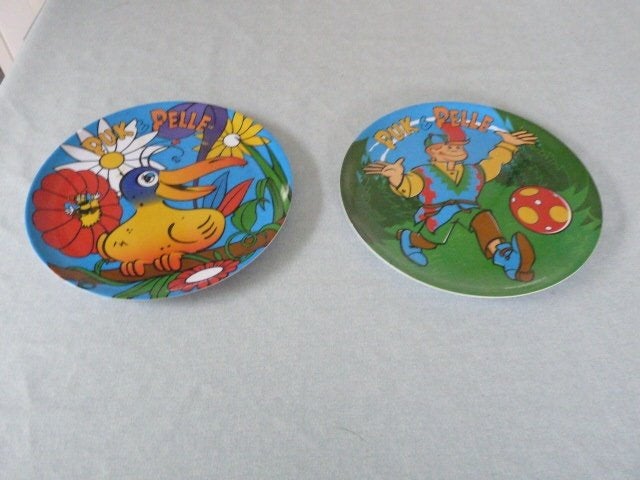 2 leuke  puk en pelle borden., Ophalen of Verzenden, Zo goed als nieuw