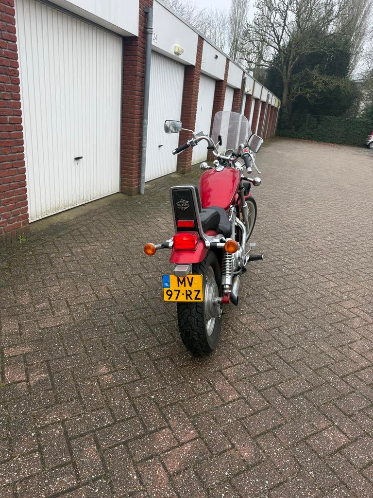 Suzuki Intruder VS 800 - Topstaat, Klaar voor de Weg!, Cardan-aandrijving, 2 cilinders, Gebruikt, Particulier