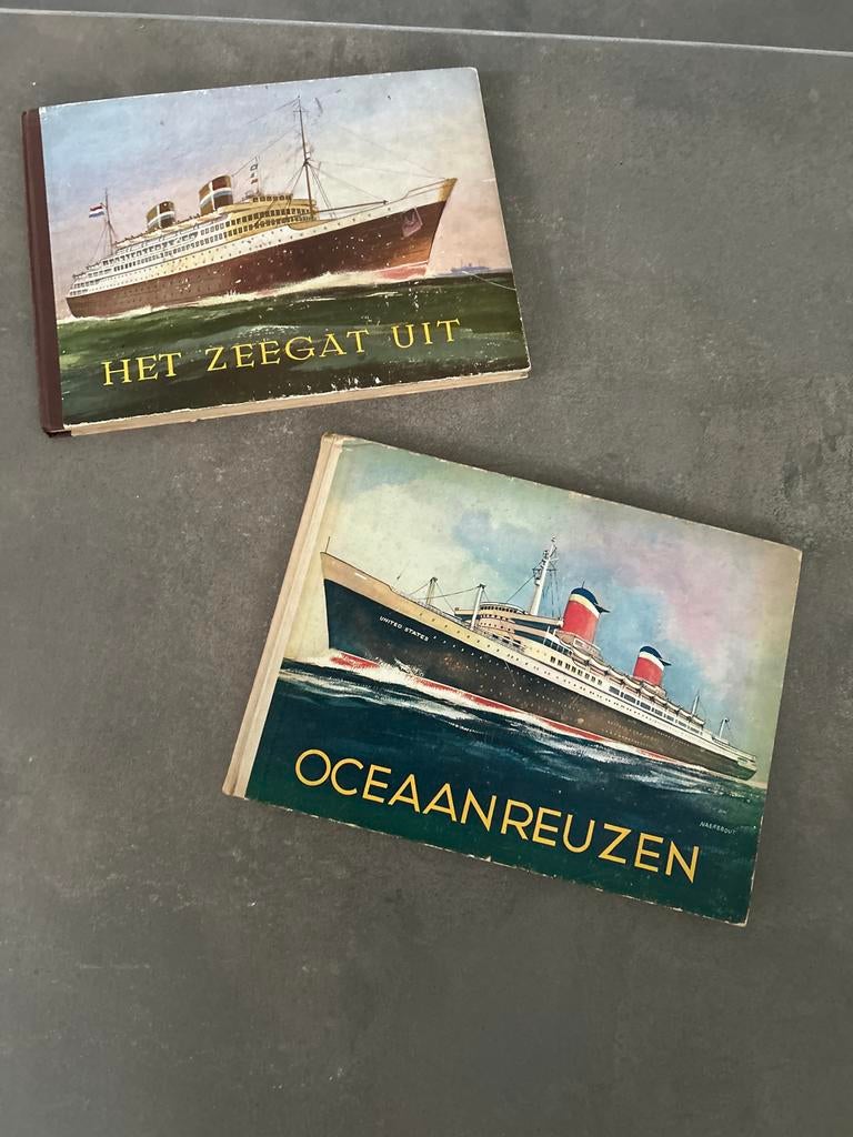 Boeken uit de jaren '50 - Het Zeegat Uit & Oceaanreuzen, Boeken, Ophalen of Verzenden, Zo goed als nieuw, Boot